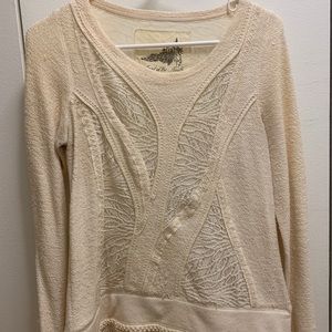 Cream lace front sweater - XS